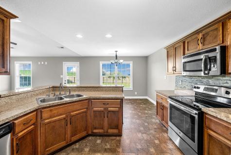 141 Bob White Trail Oak Grove KY 42262