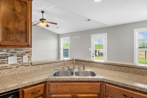 141 Bob White Trail Oak Grove KY 42262