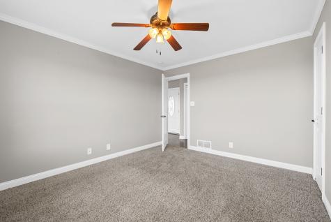 141 Bob White Trail Oak Grove KY 42262