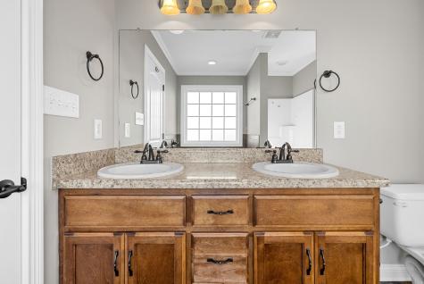 141 Bob White Trail Oak Grove KY 42262