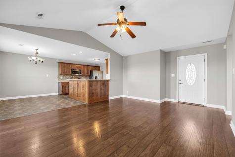 141 Bob White Trail Oak Grove KY 42262