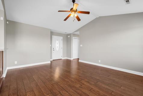 141 Bob White Trail Oak Grove KY 42262