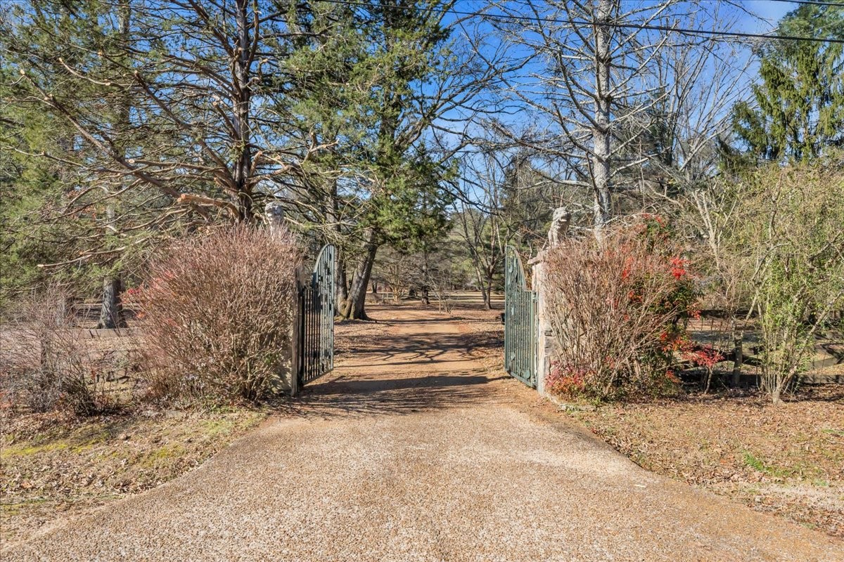 1006 Remington Place Manchester TN 37355