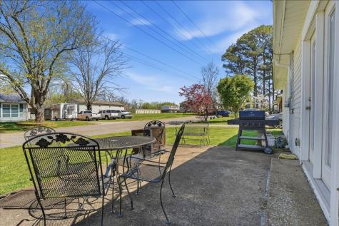 908 Smith Avenue Lawrenceburg TN 38464