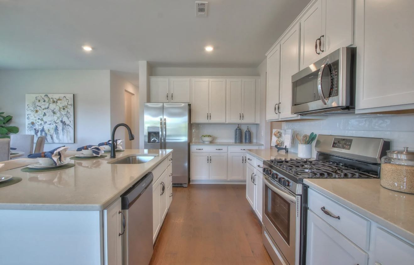 197 Hampshire Way White House TN 37188