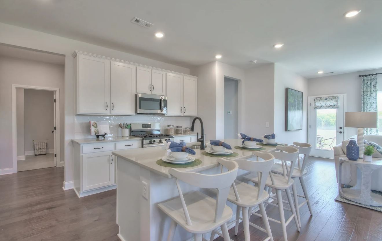 197 Hampshire Way White House TN 37188
