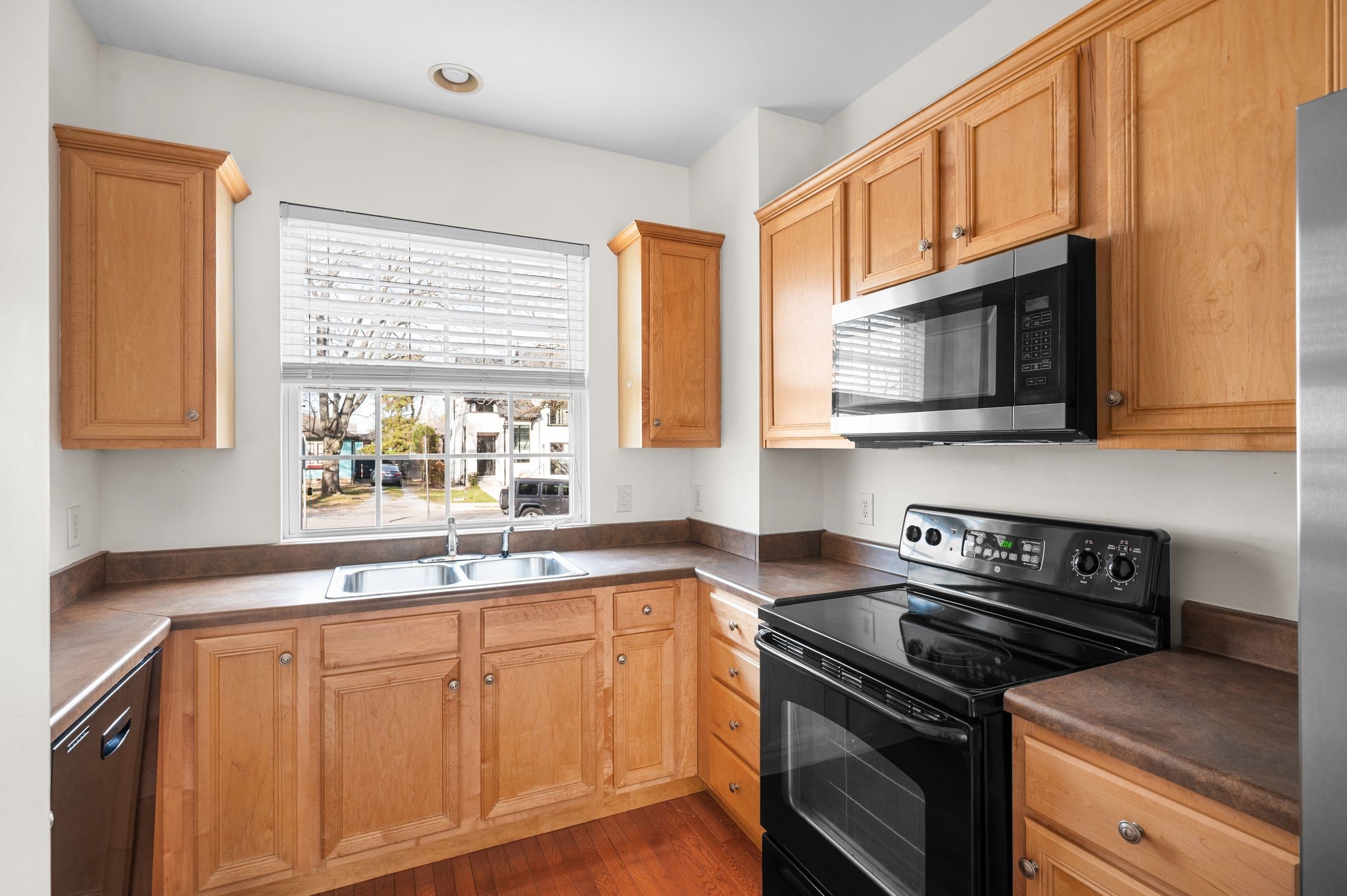2615 Belcourt Avenue Nashville TN 37212