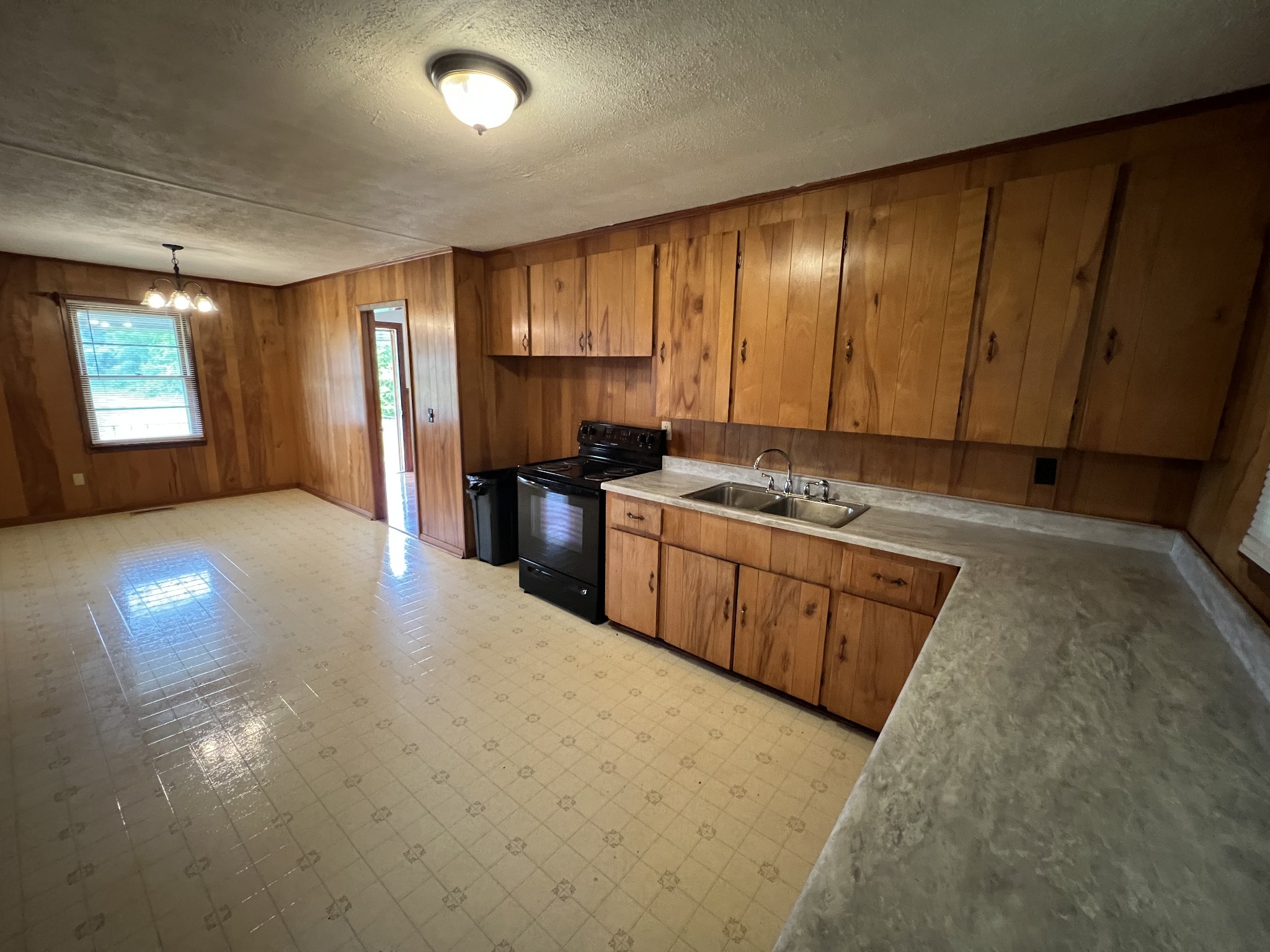 208 Lillian Street Winchester TN 37398
