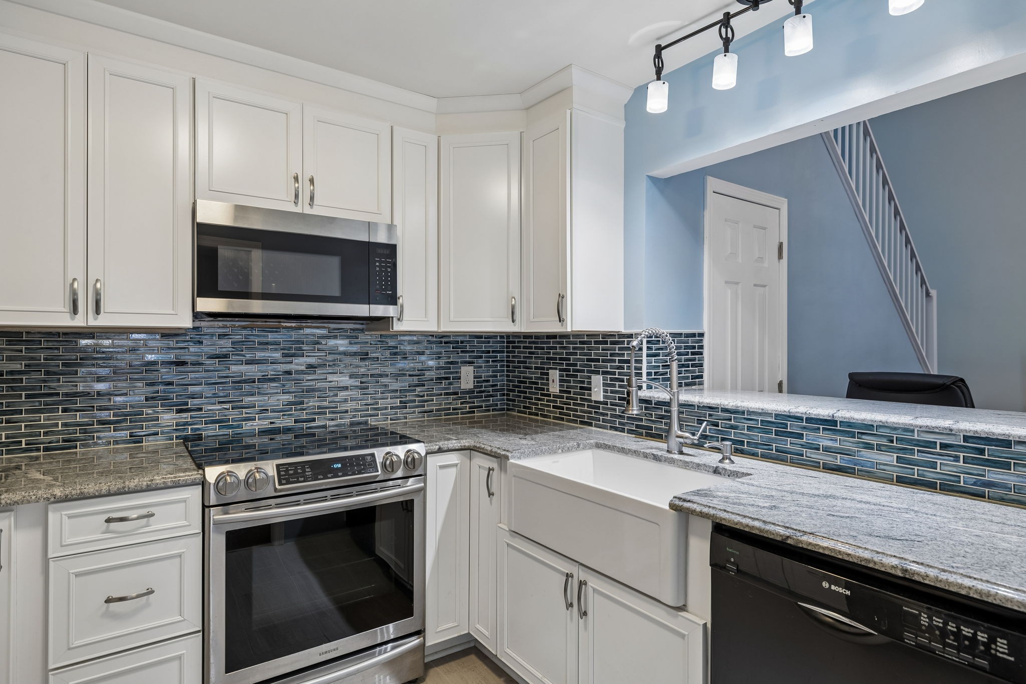 939 Russell Street Nashville TN 37206