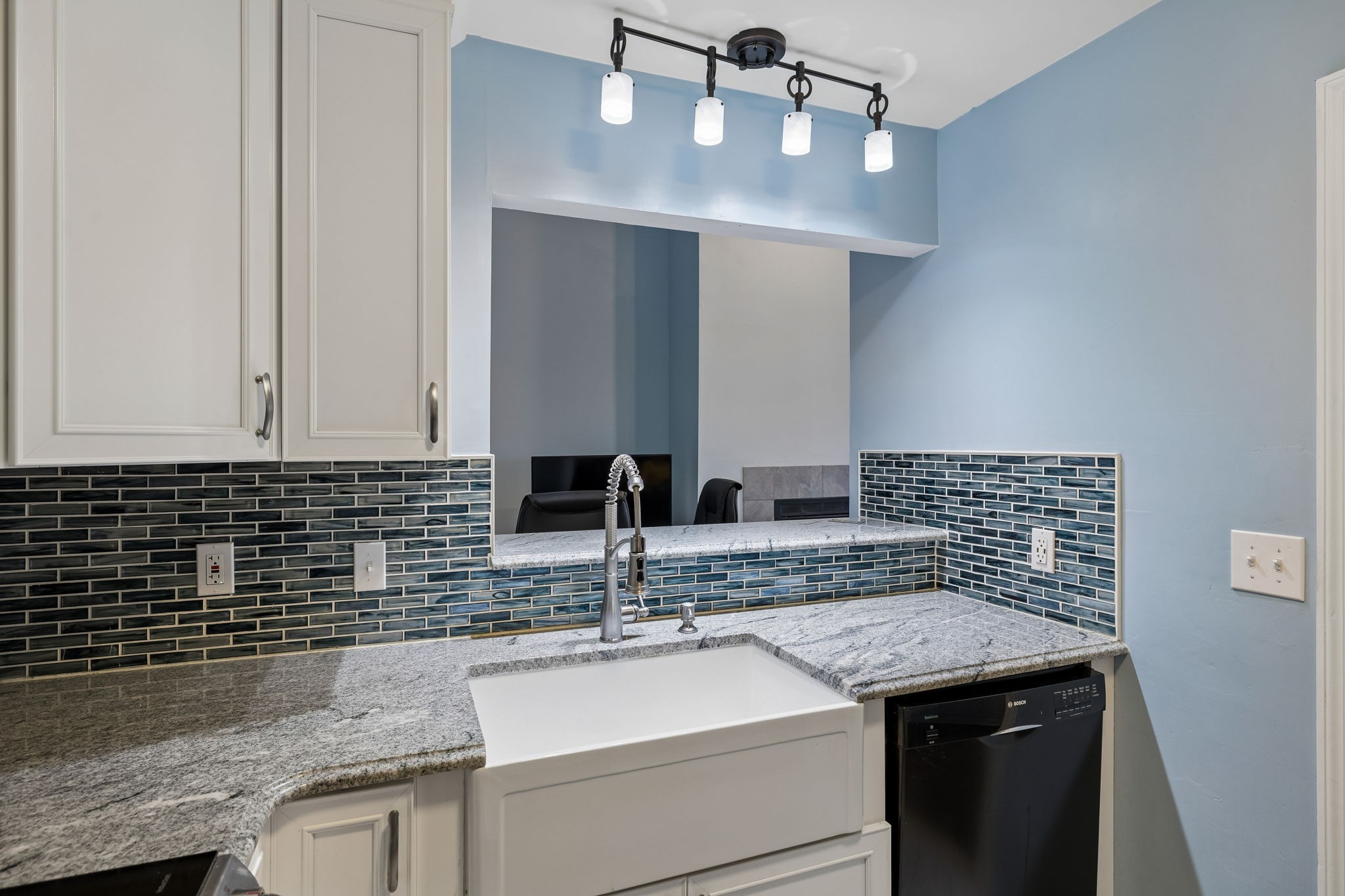 939 Russell Street Nashville TN 37206