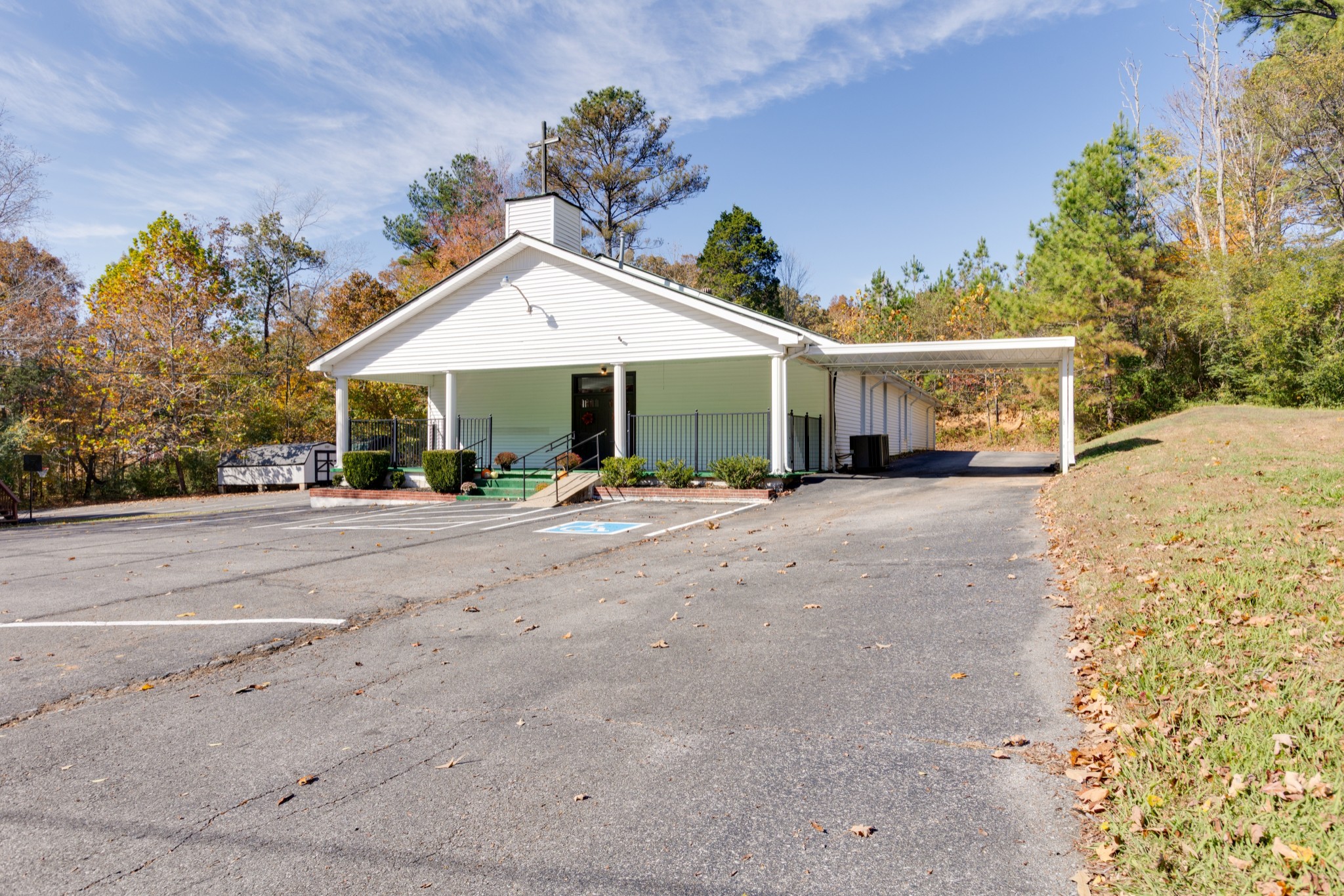 4479 Highway 100 Lyles TN 37098