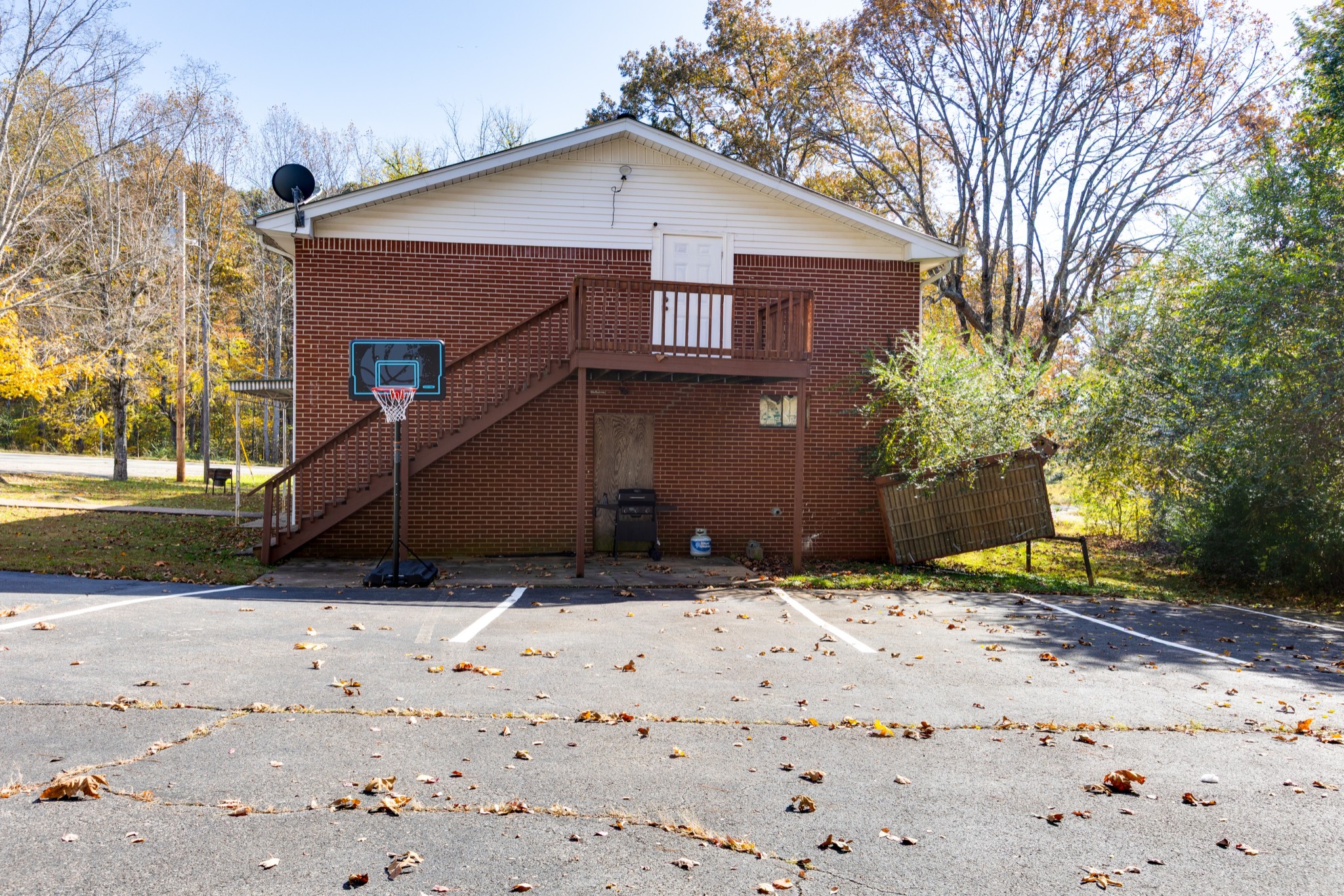 4479 Highway 100 Lyles TN 37098