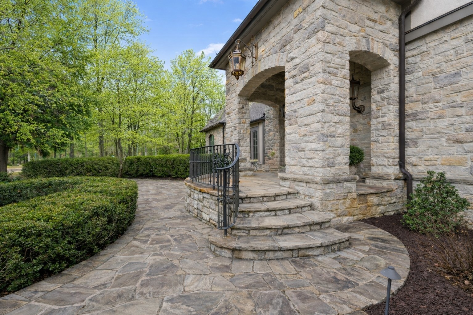 225 Lake Hills Road Tullahoma TN 37388