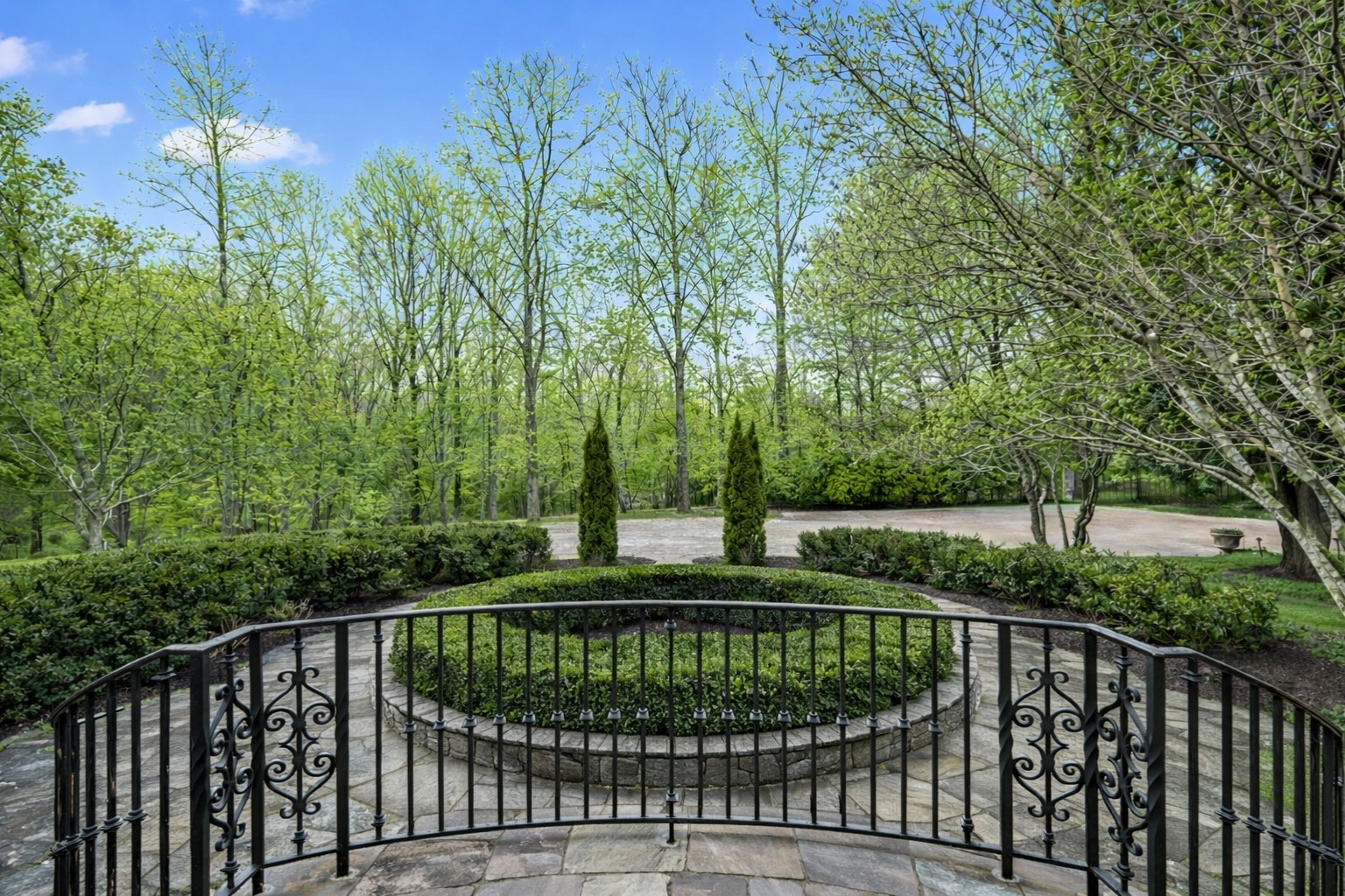 225 Lake Hills Road Tullahoma TN 37388