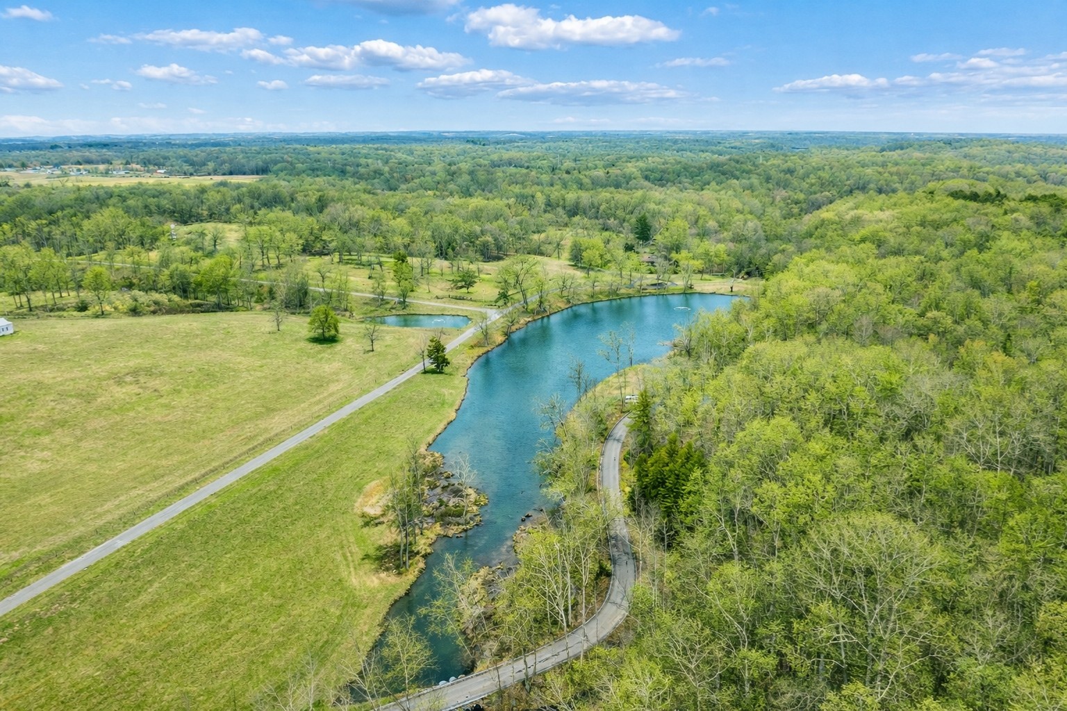 225 Lake Hills Road Tullahoma TN 37388