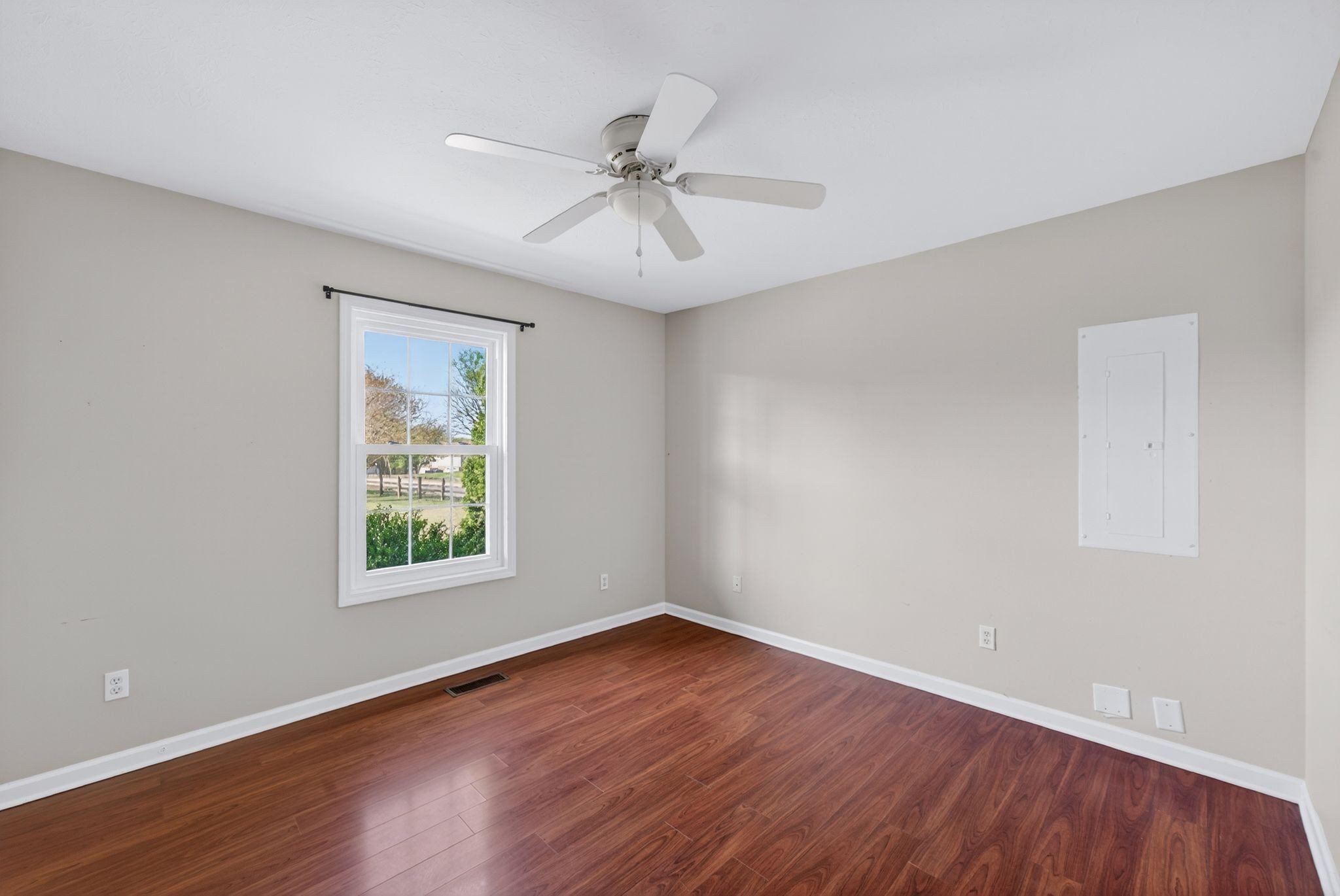 1698 John Sharp Road Spring Hill TN 37174