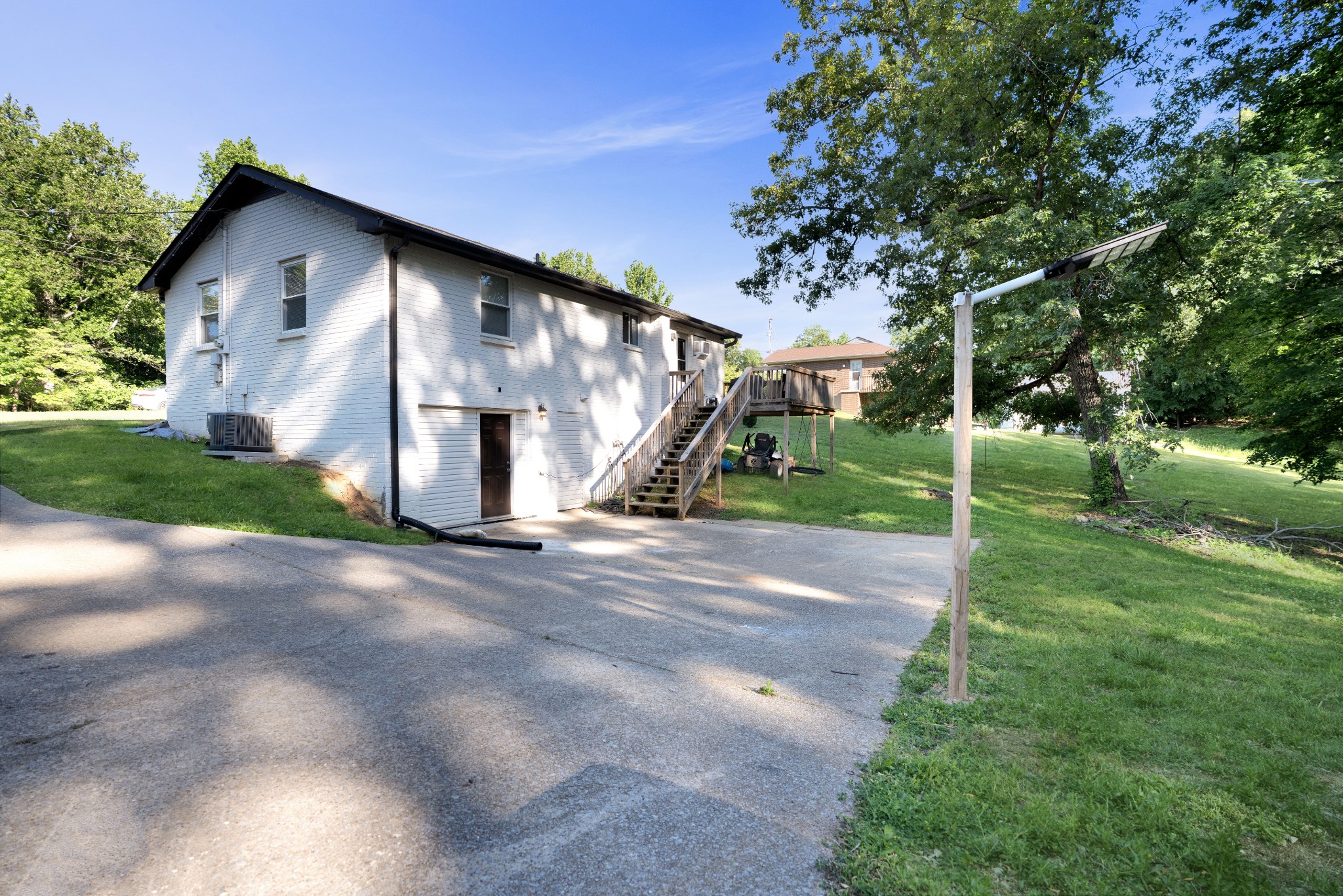 412 Hilltop Drive Clarksville TN 37040