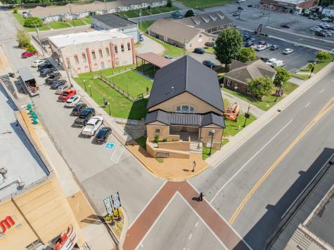 117 1st Ave, NE Winchester TN 37398