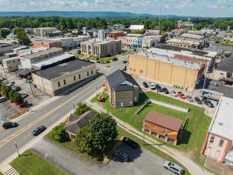 117 1st Ave, NE Winchester TN 37398