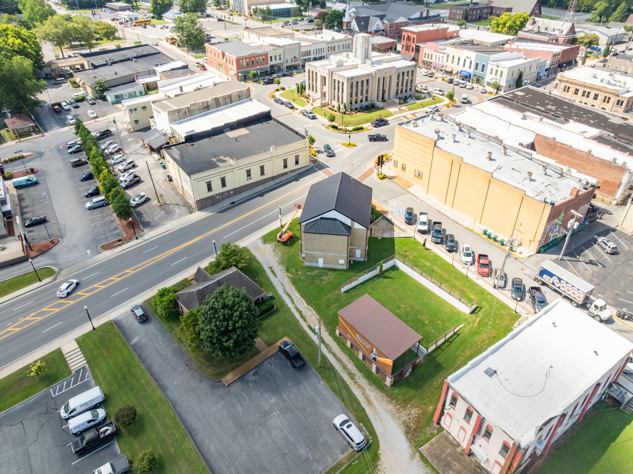 117 1st Ave, NE Winchester TN 37398
