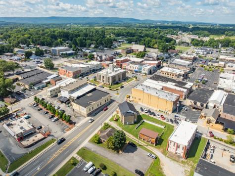 117 1st Ave, NE Winchester TN 37398