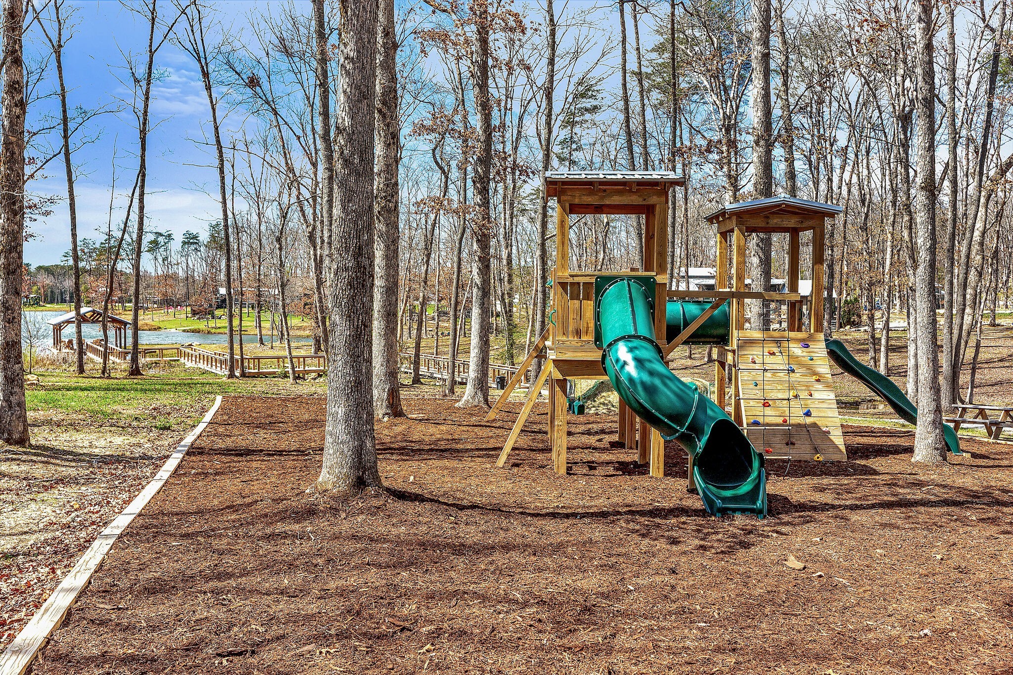 318 Waters Edge Way Tracy City TN 37387