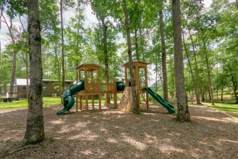 318 Waters Edge Way Tracy City TN 37387