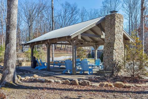 318 Waters Edge Way Tracy City TN 37387
