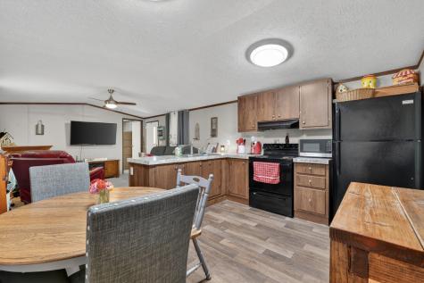 21 Lincoln Lake Road Kelso TN 37348