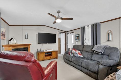 21 Lincoln Lake Road Kelso TN 37348