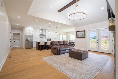 114 Hurst Drive Leoma TN 38468
