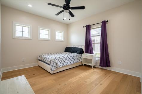 114 Hurst Drive Leoma TN 38468