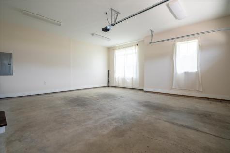 114 Hurst Drive Leoma TN 38468