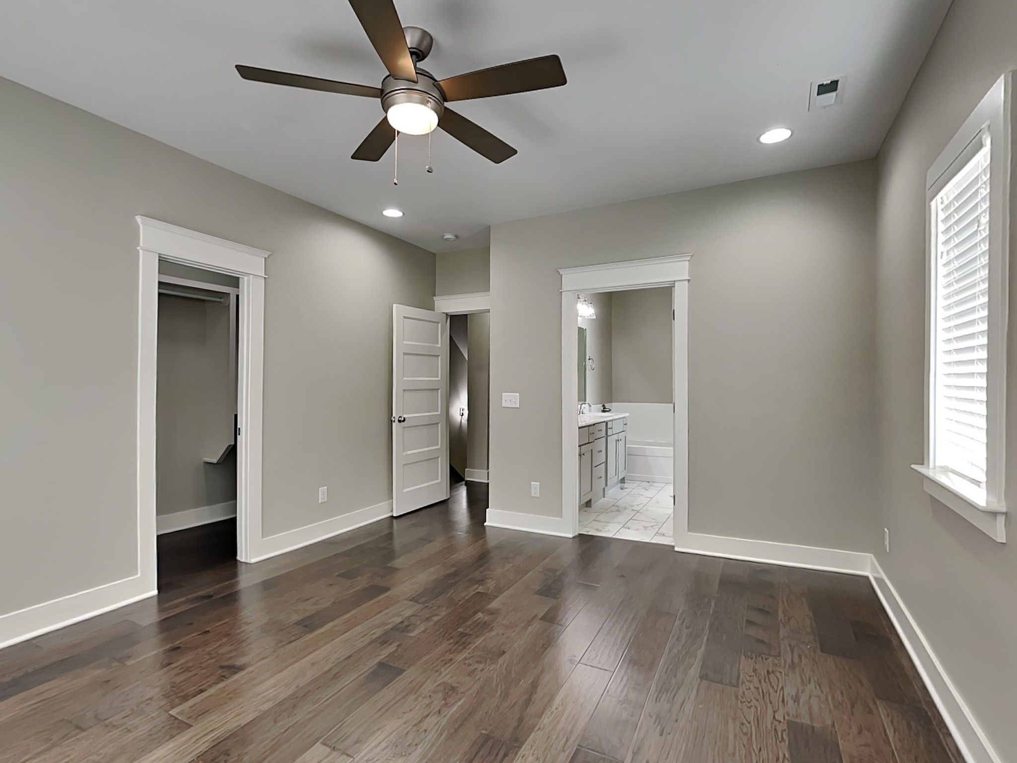 6817 Charlotte Pike Nashville TN 37209