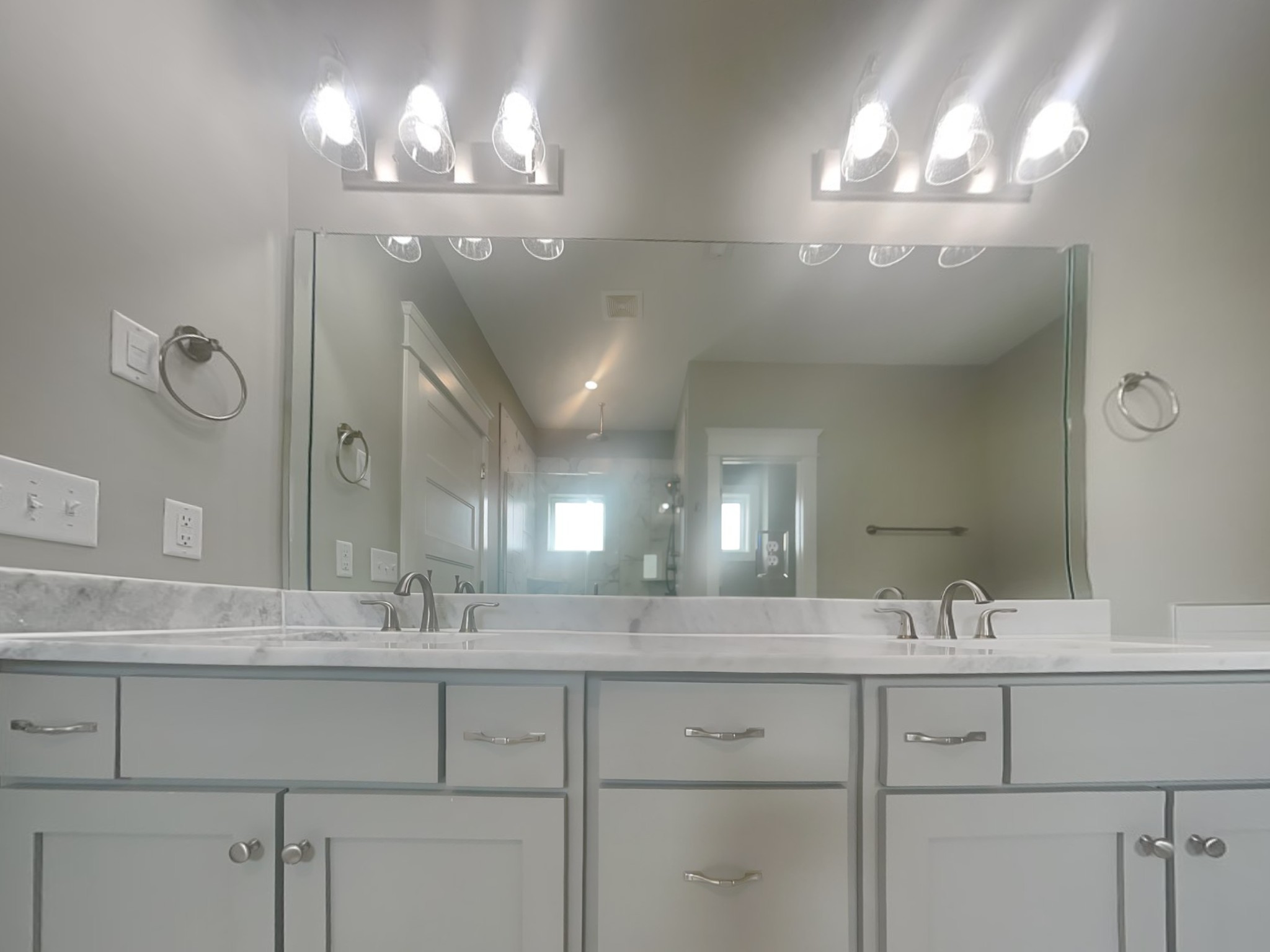 6817 Charlotte Pike Nashville TN 37209