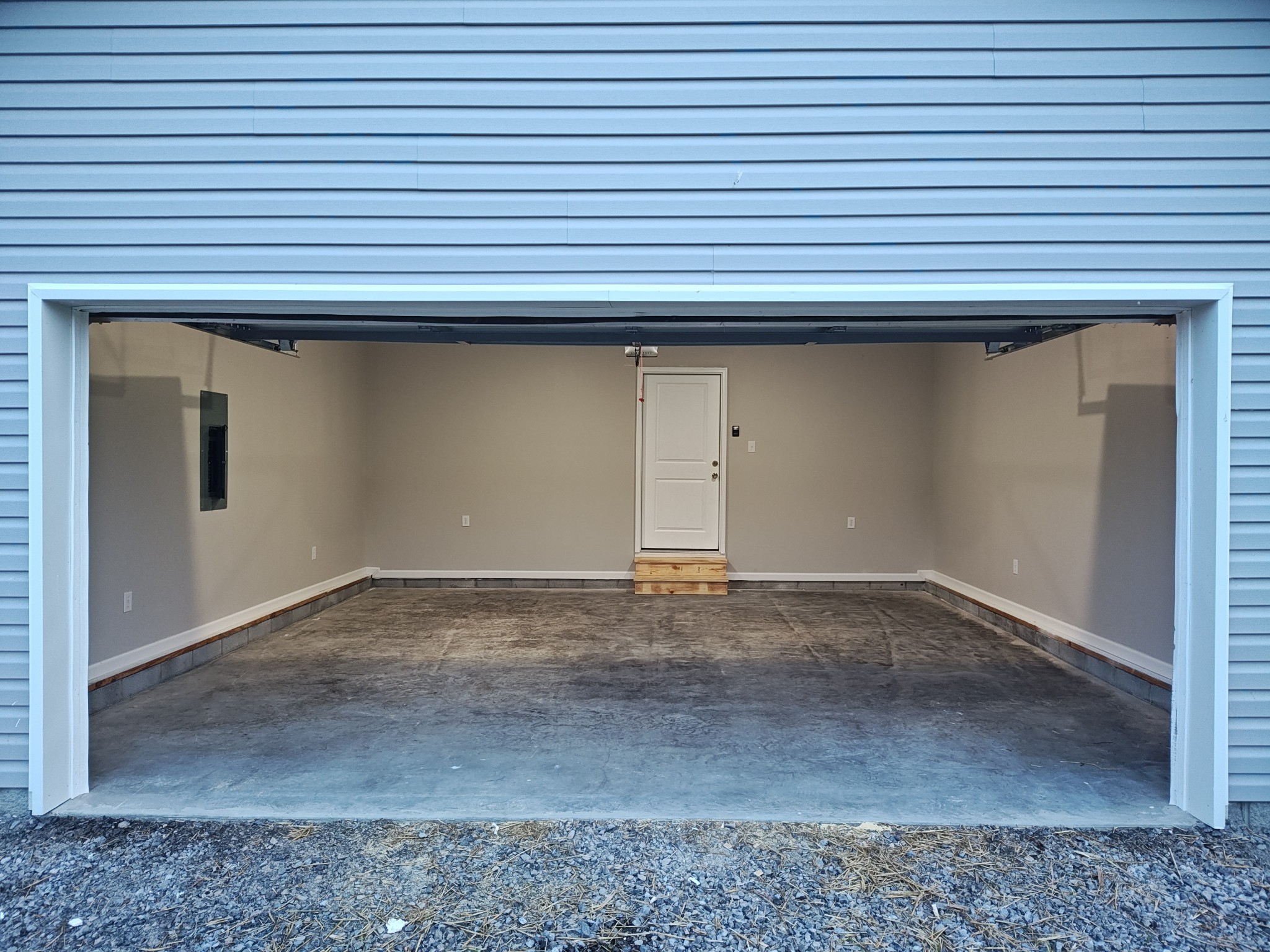 689 W Main Street Alexandria TN 37012