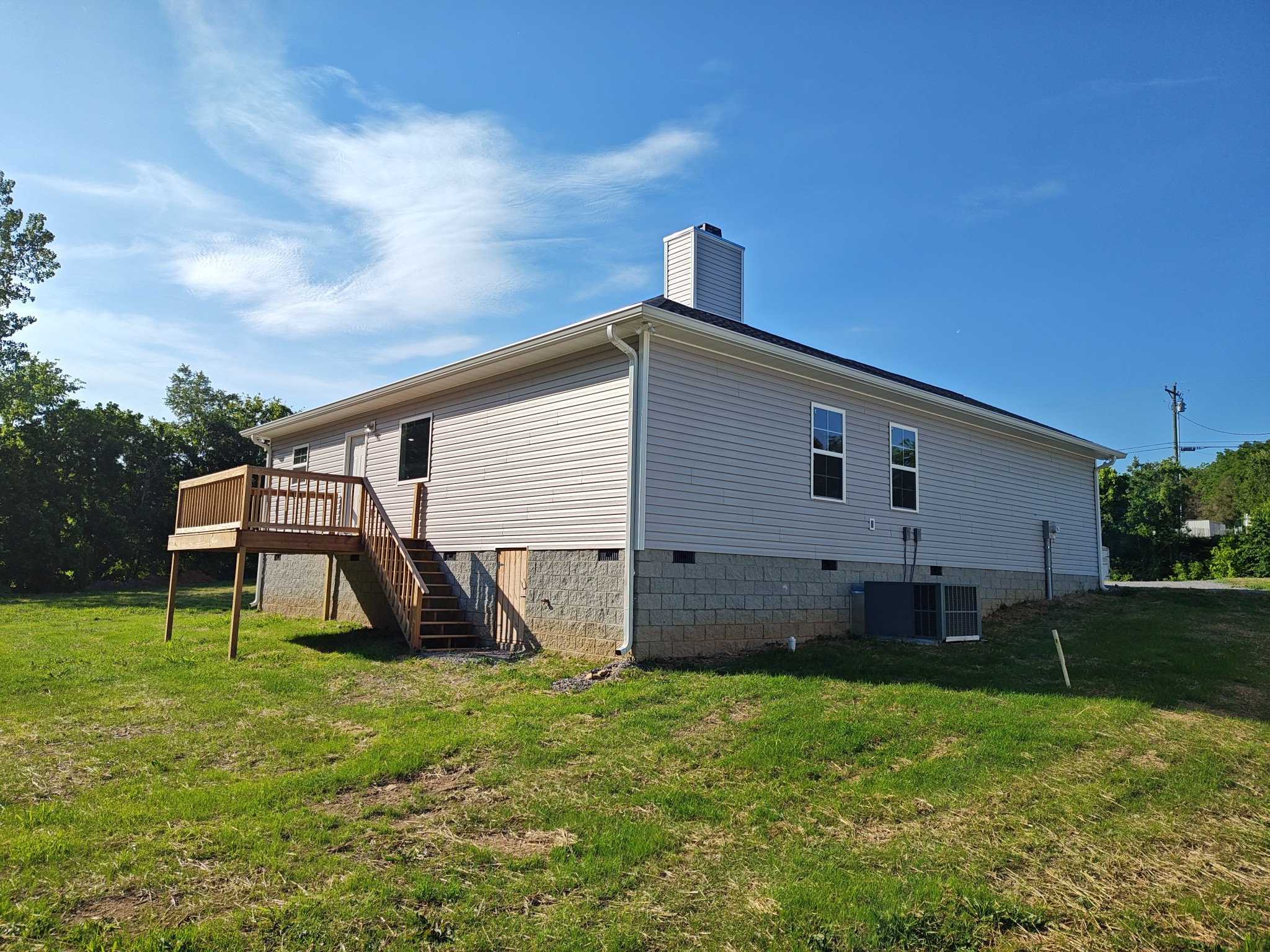 689 W Main Street Alexandria TN 37012
