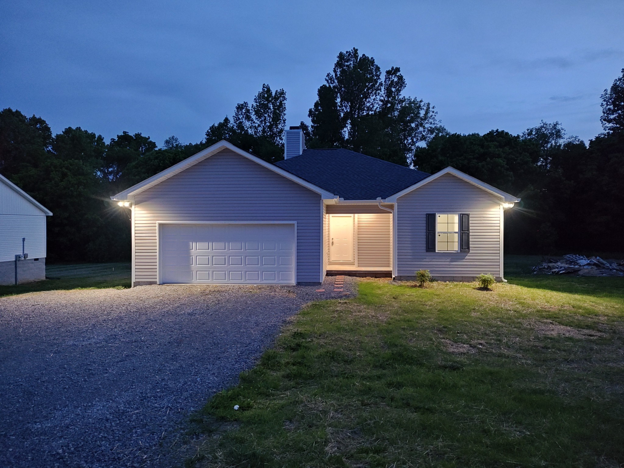 689 W Main Street Alexandria TN 37012
