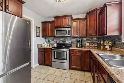 3763 Gray Fox Drive Clarksville TN 37040