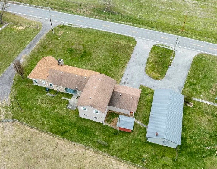 4426 Glasgow Road Burkesville KY 42717