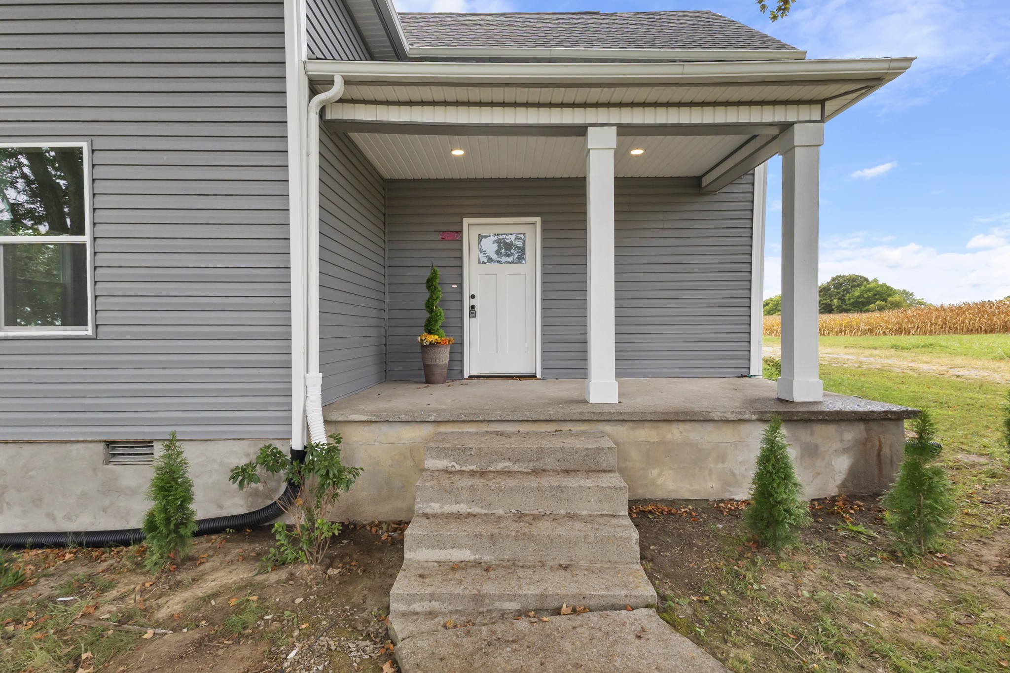 5178 E Robertson Road Cross Plains TN 37049