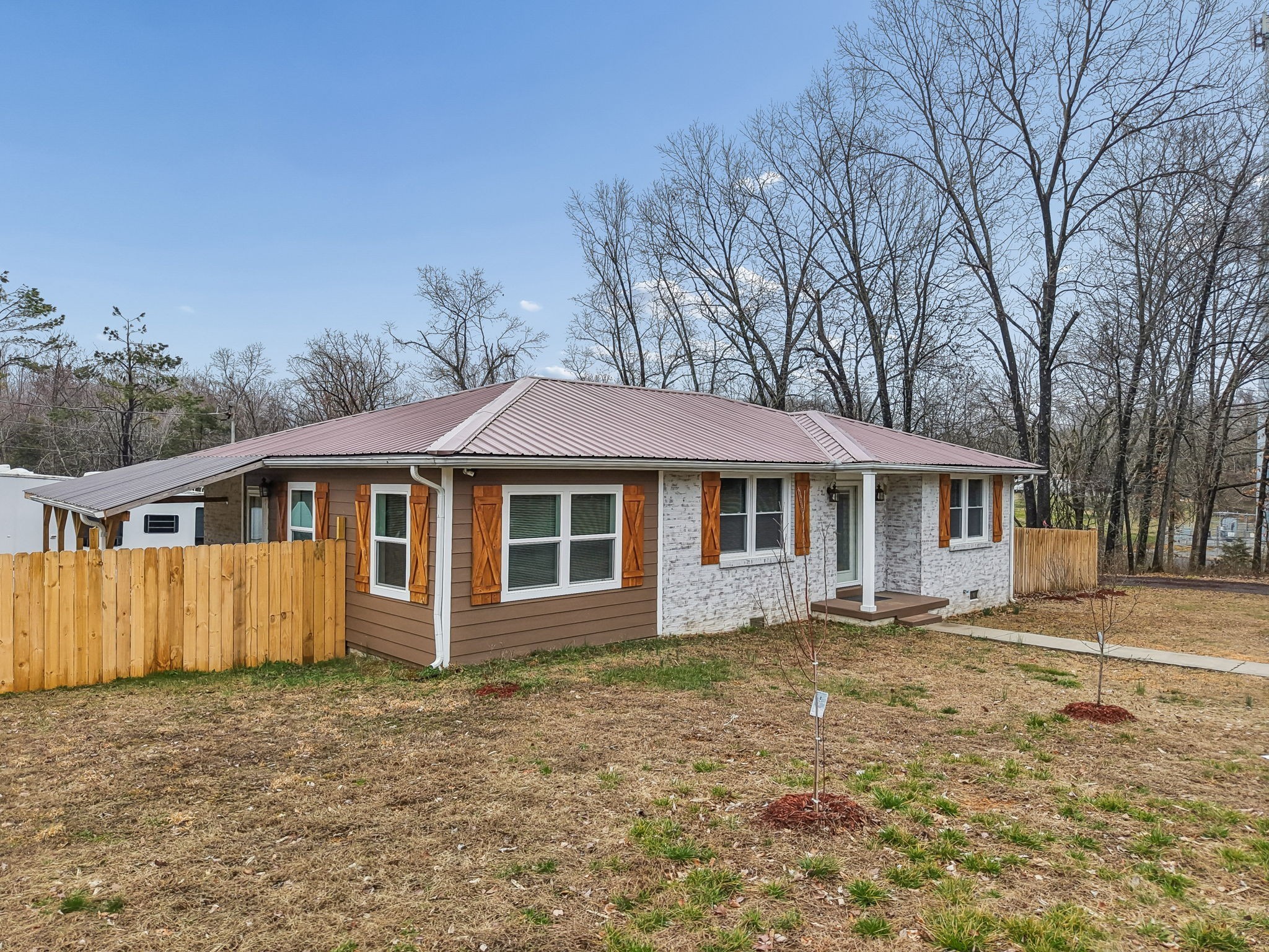 8871 Pinewood Road Lyles TN 37098