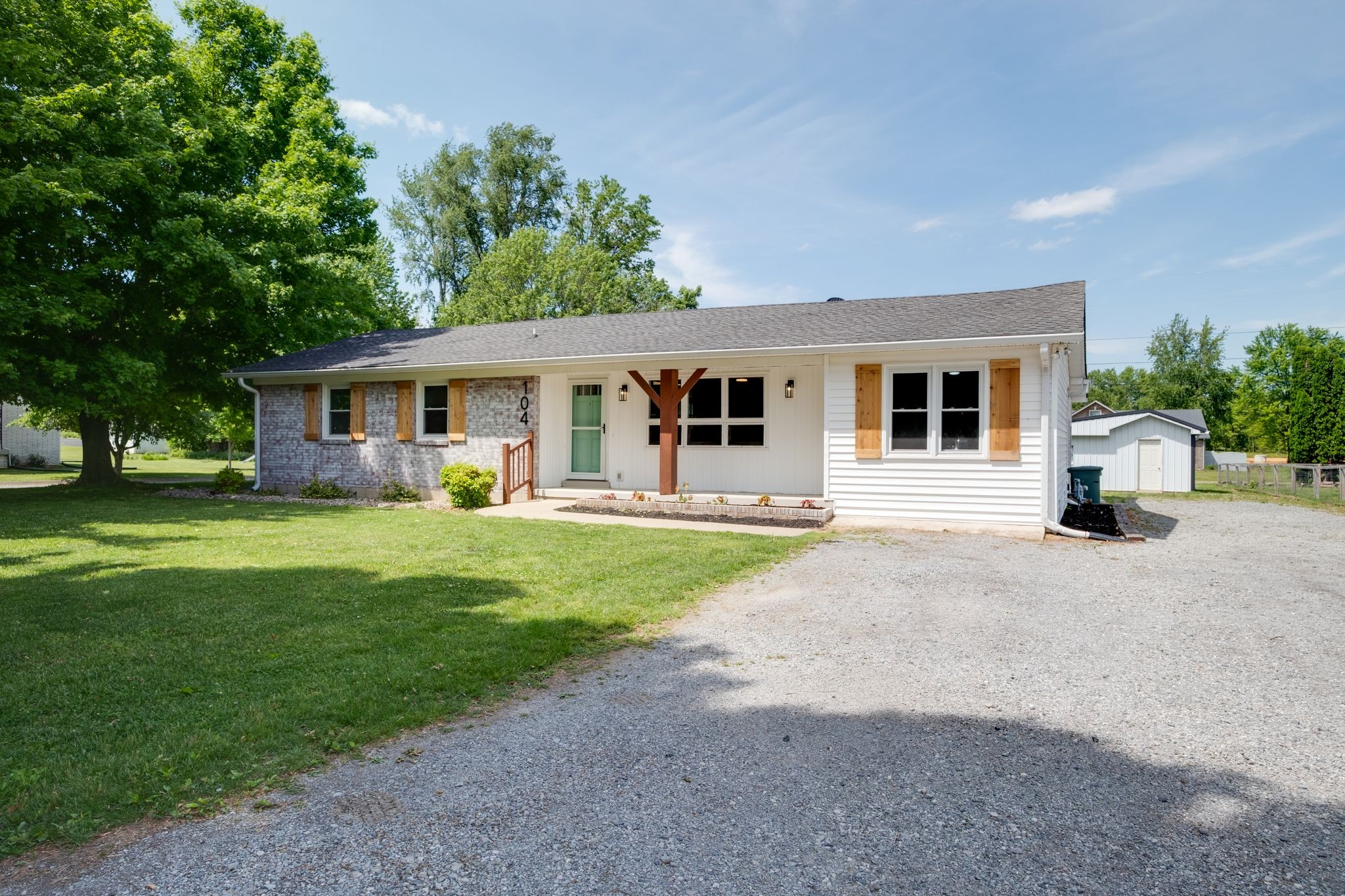 104 Delrose Drive Portland TN 37148