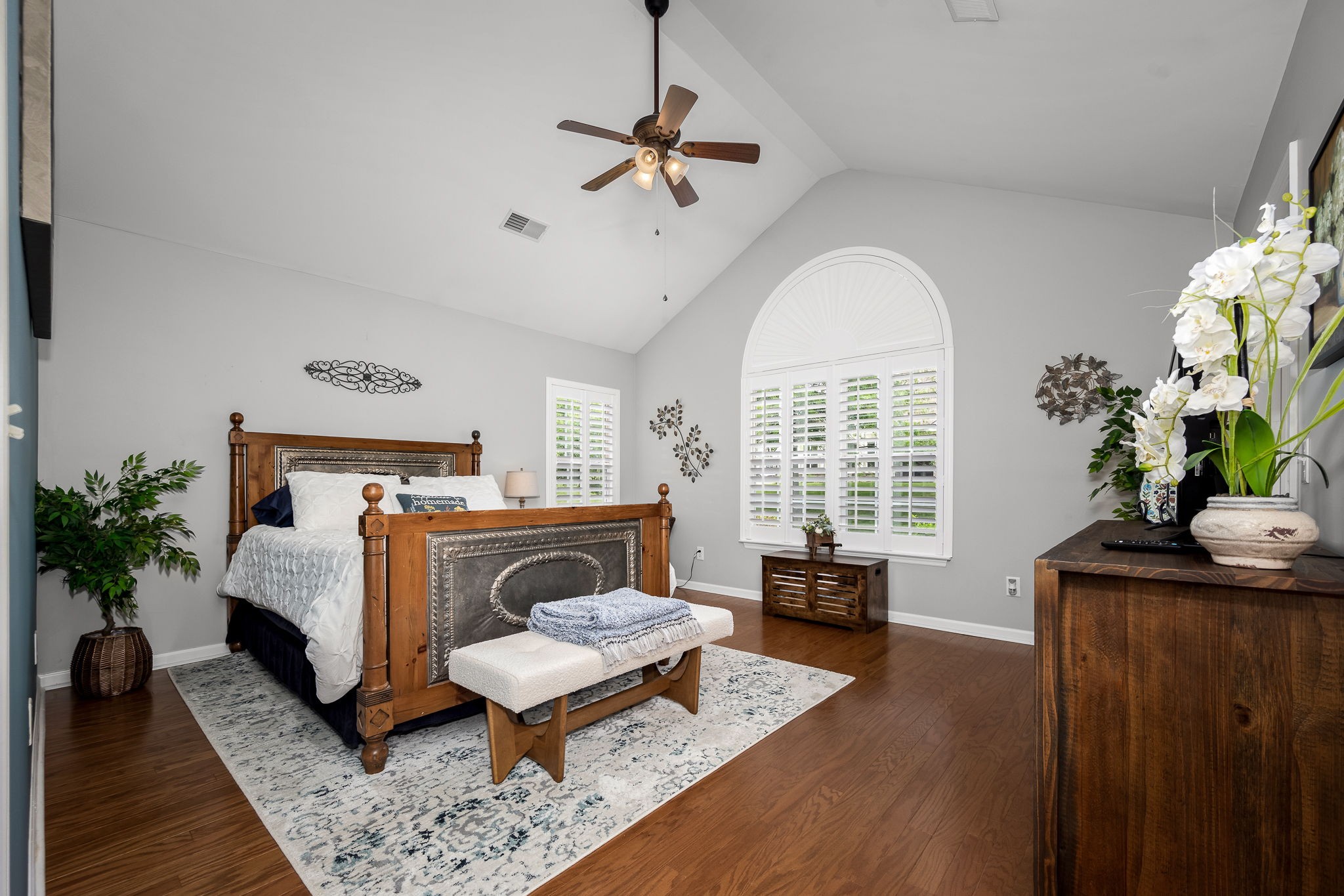 825 S Browns Lane Gallatin TN 37066