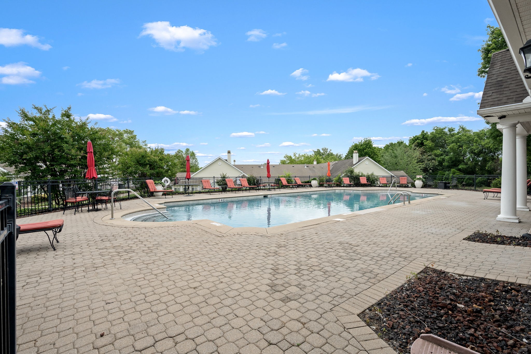 825 S Browns Lane Gallatin TN 37066