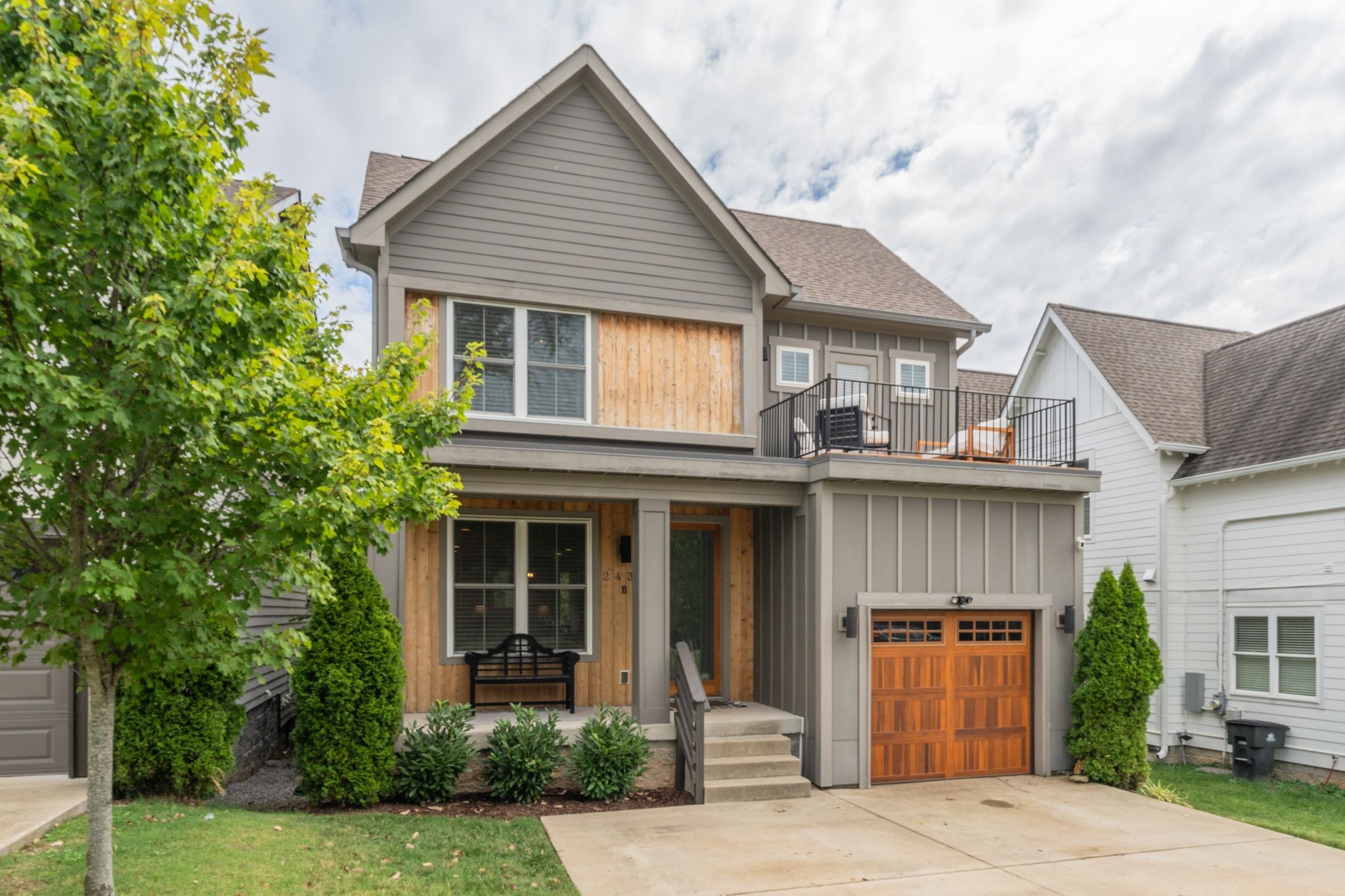 2433b Chapman Drive Nashville TN 37206