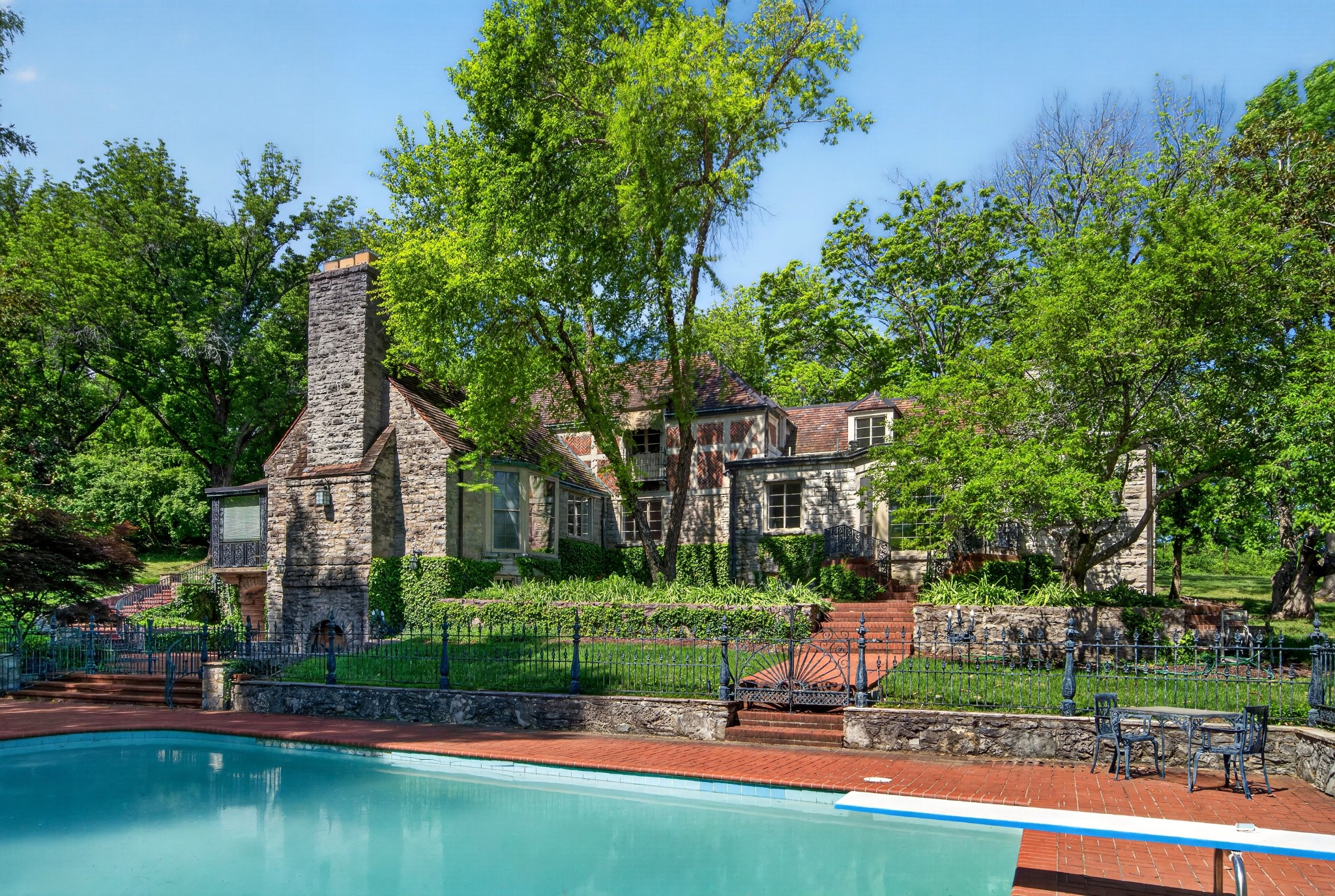 929 Tyne Boulevard Nashville TN 37220