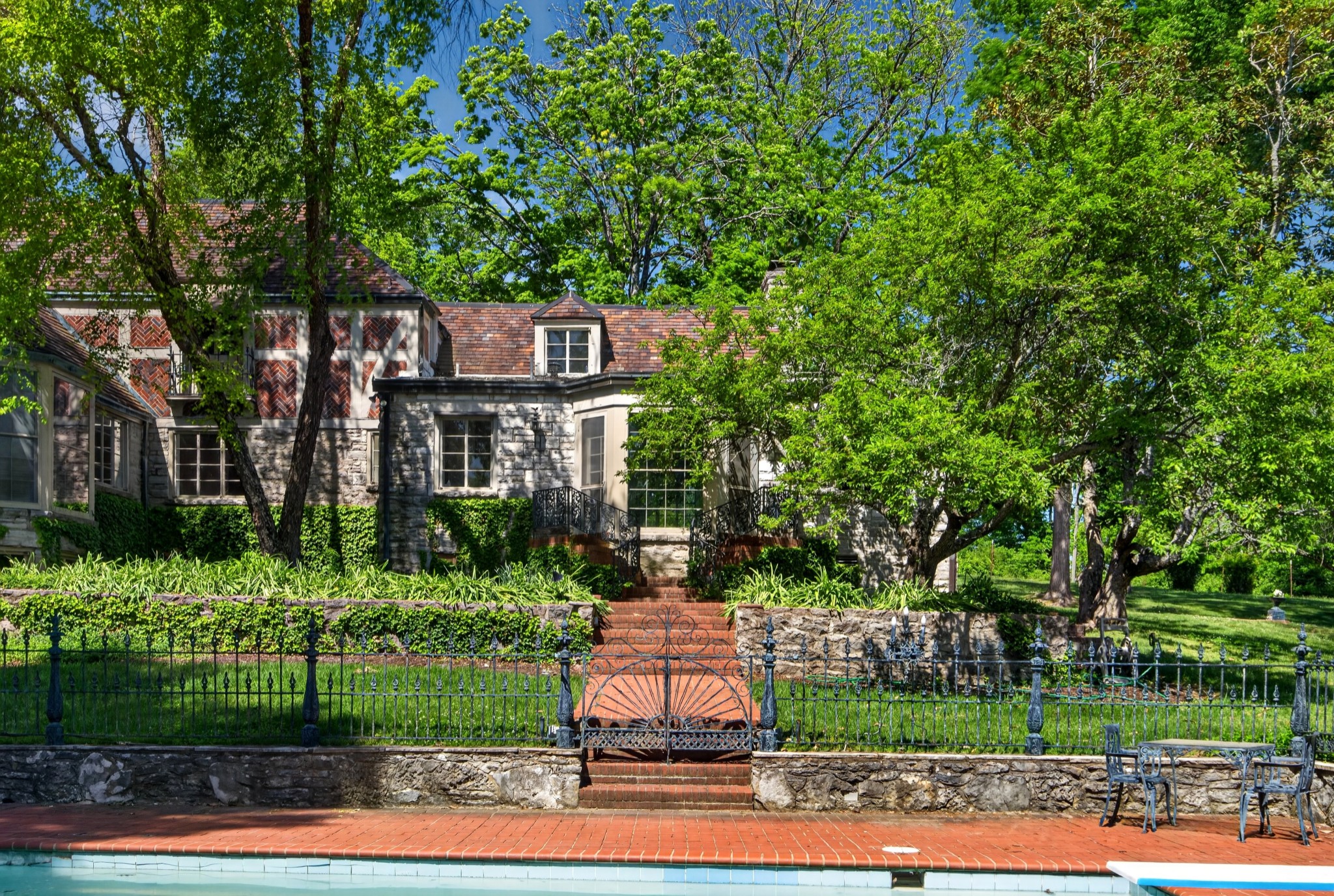 929 Tyne Boulevard Nashville TN 37220