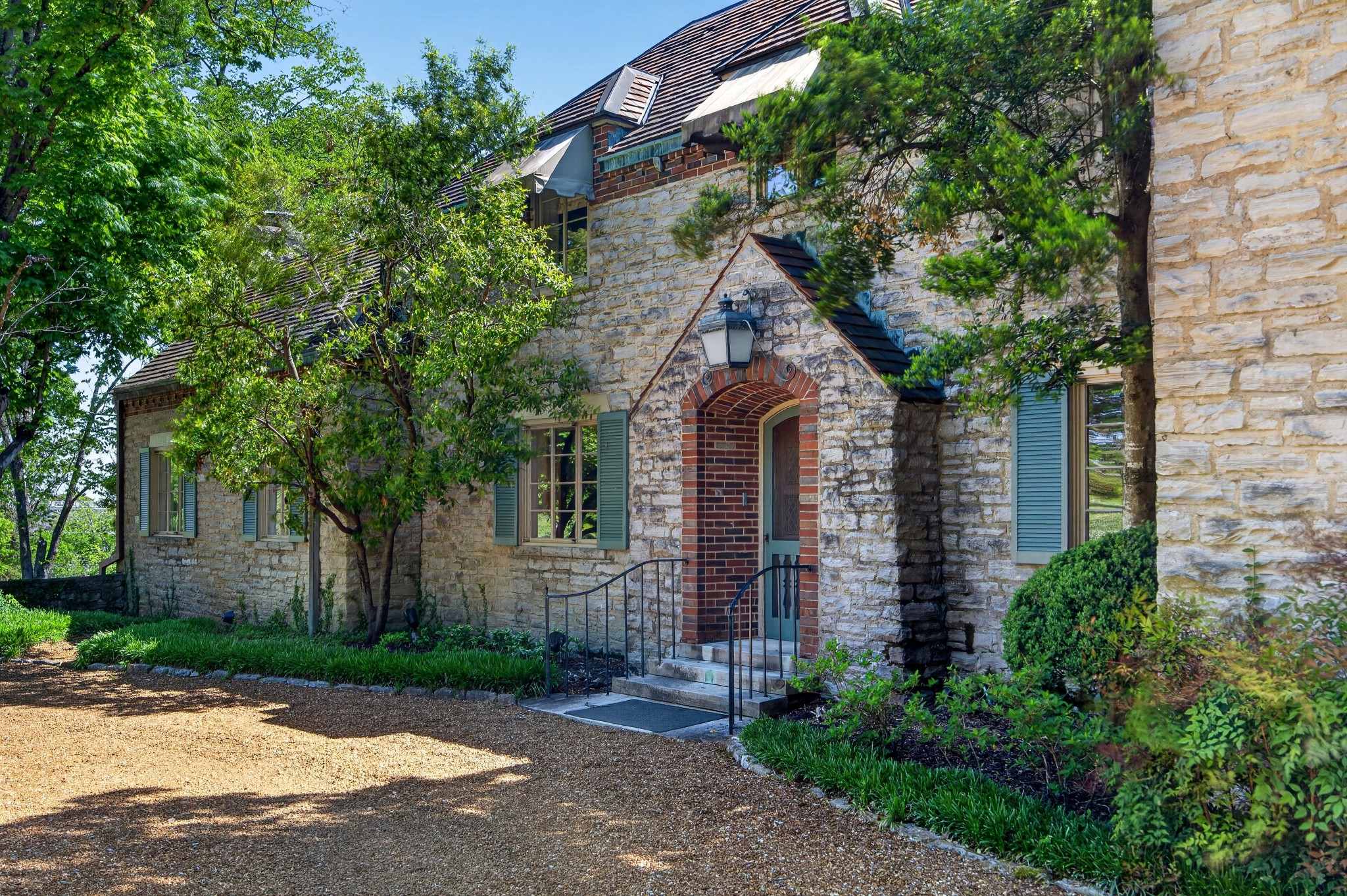 929 Tyne Boulevard Nashville TN 37220