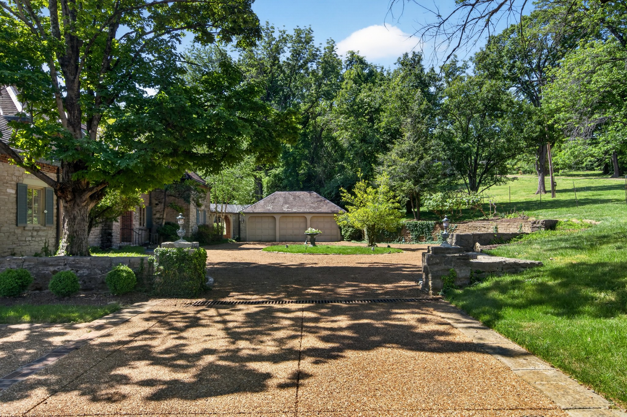 929 Tyne Boulevard Nashville TN 37220